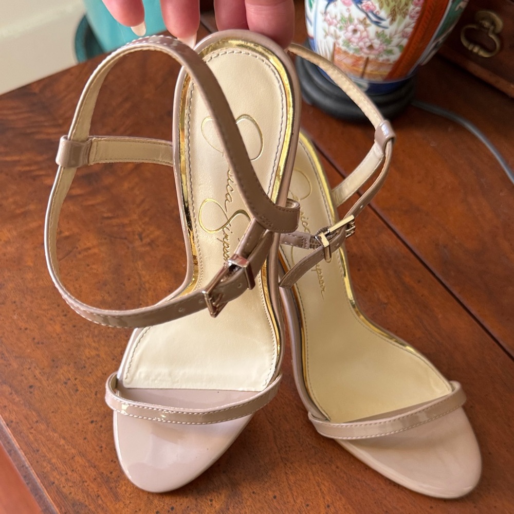 Jessica Simpson Jenova Nude Blush Patent Sandal 8M 38 1/2